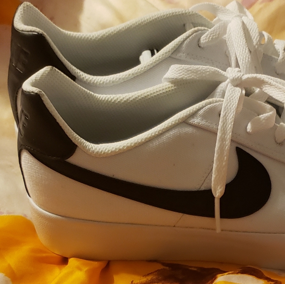 NIKE 👟 👟 - Picture 7 of 8